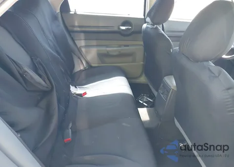 2005 Dodge Magnum z USA, uszkodzony, nr VIN 204FV48T65H621945